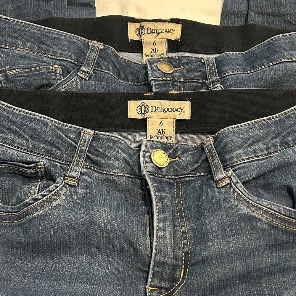 Democracy Classic Blue Women's Jeans x 2 pairs (A)